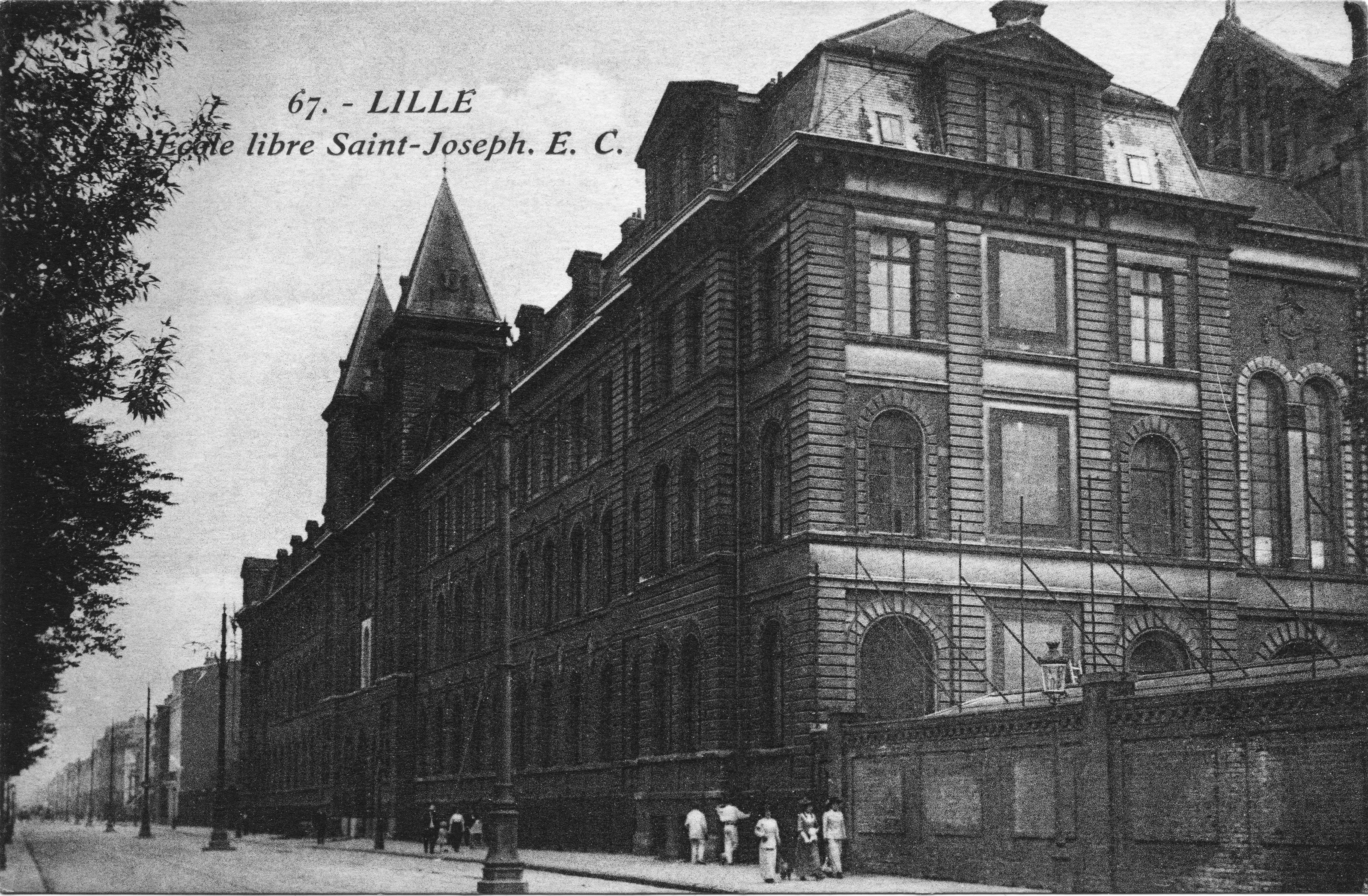Collège Saint Joseph, rue Solférino à Lille vers 1900